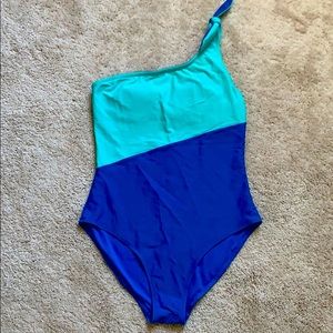 Tie shoulder one piece women’s swimsuit